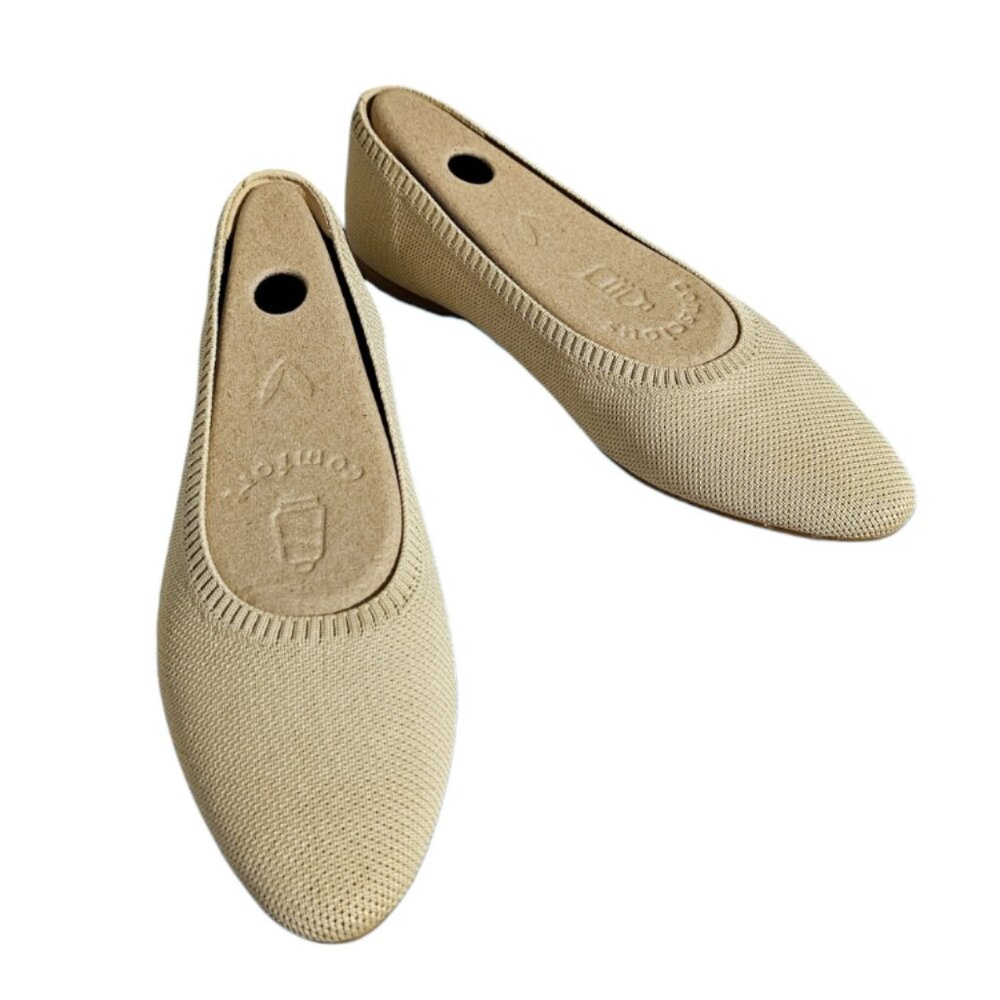 Vivaia Tamia 2.0 Almond Toe Flat in Almond Size 8 NWOB